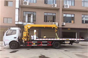 芝罘附近汽车轮胎更换